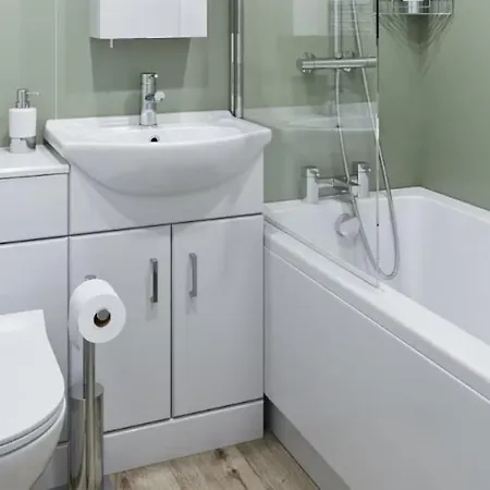 Private Bedroom With Private Bathroom In A Shared Apartment, 1 Person Maximum * Gzira